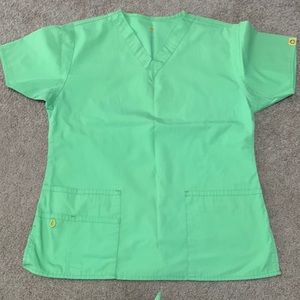 Set pants and shirt scrubs womens size medium wink brand